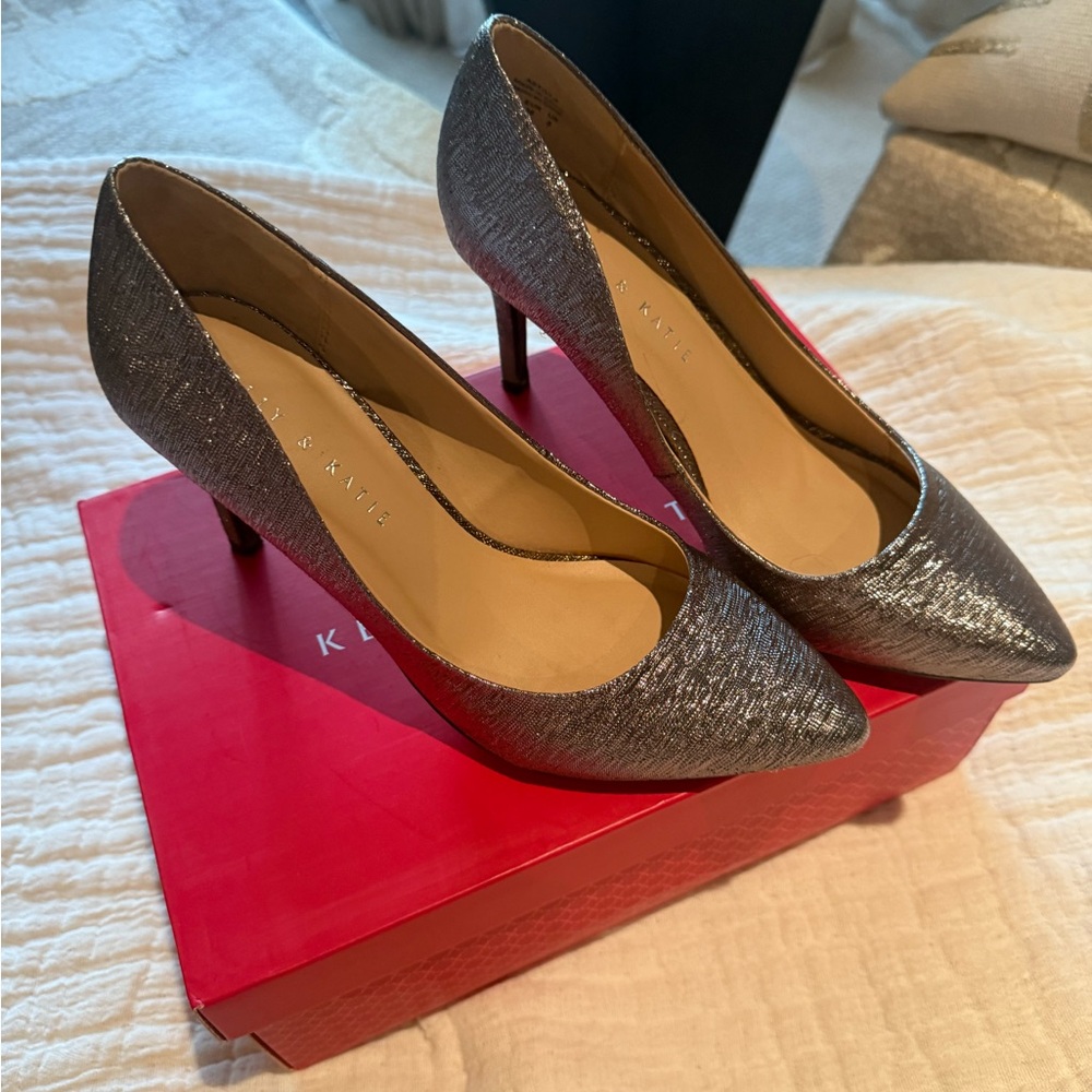 High heels shoes